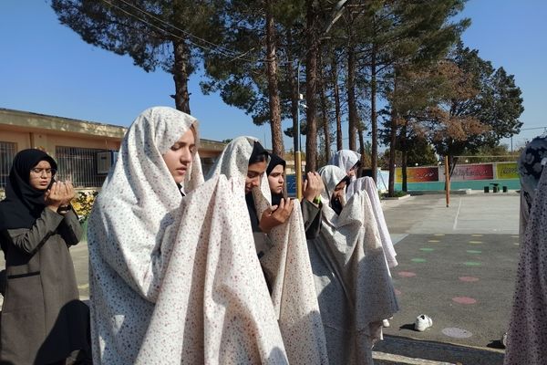 برگزاری نماز باران در شهرستان کاشمر