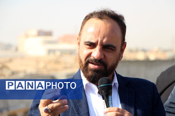 بازدید اصحاب رسانه از پروژه‌های شهرداری یزد در قالب «اتوبوس خبر»