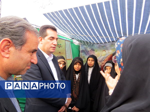 بازدید مدیرکل آموزش پرورش استان خراسان شمالی از غرفه‌های غدیرخم در بجنورد