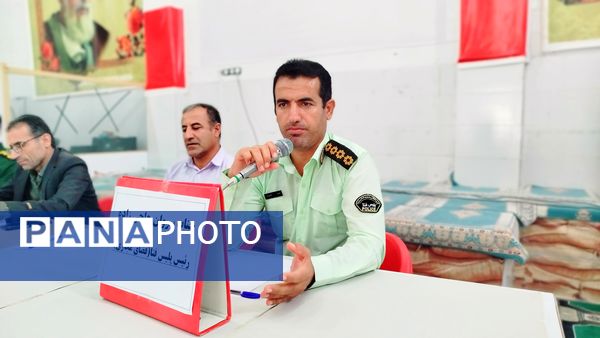 دانش‌آموزان در تریبون آزاد، نقدهای خود را به مسئولان مطرح کردند