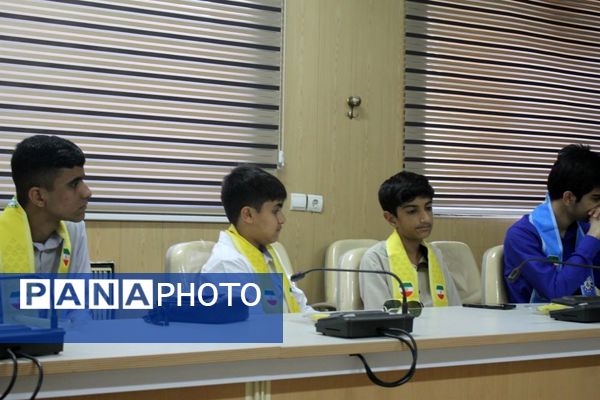 مراسم تجلیل از دانش‌آموز خبرنگاران پانا و اهدای احکام مجلس دانش‌آموزی 