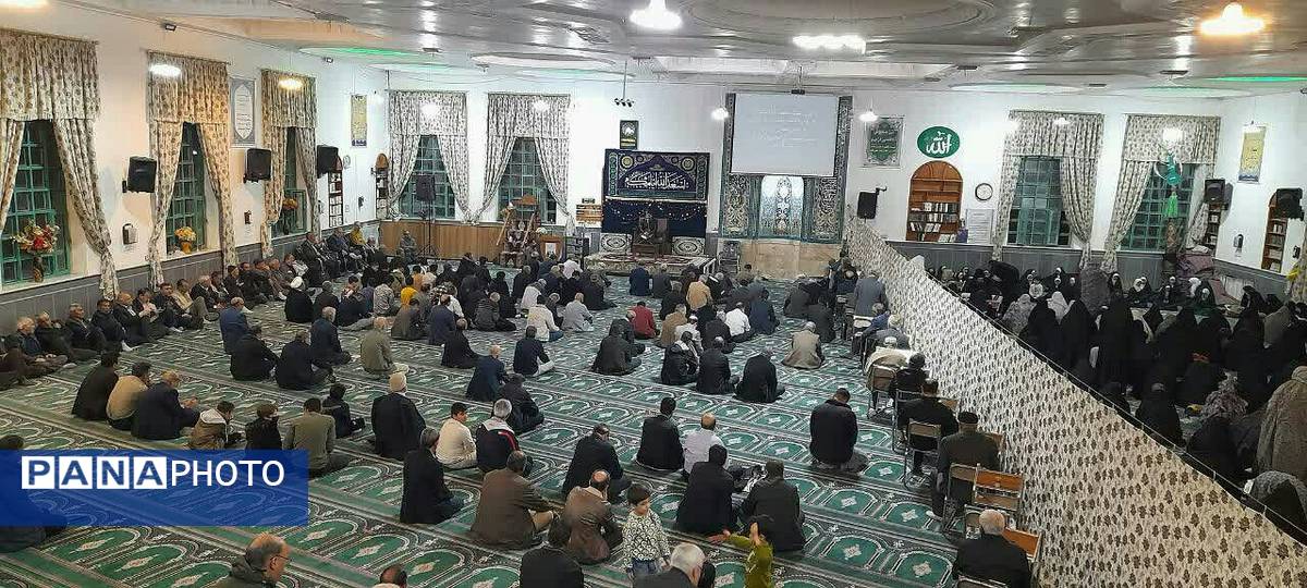 جشن ولادت حضرت فاطمه زهرا (س) در مسجد امام حسین (ع)