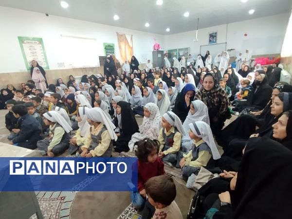 جشن مادر و دختری  در مدرسه تکتم خلیل آباد 