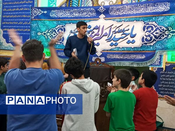 حضور پر شور دانش‌آموزان تهرانی در مراسم معنوی اعتکاف