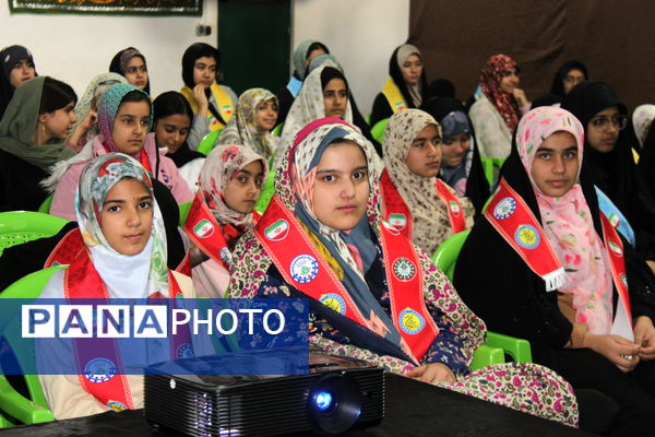 اعتکاف سازمان دانش آموزی دختران کرمان