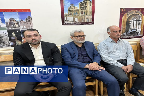 آیین رونمایی از کتاب «قلعه ایرج» در شهرستان پیشوا 