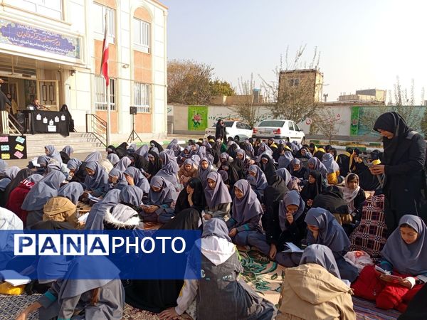 سفره احسان حضرت فاطمه زهرا (س) در مدرسه والدین تبریز