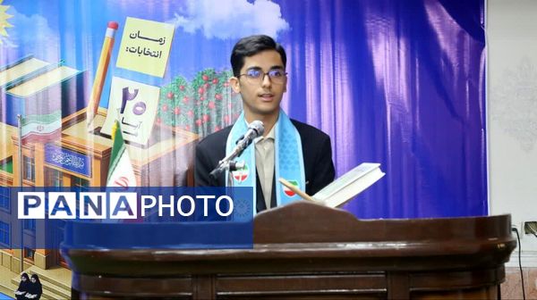 دانش‌آموزان اهوازی پای صندوق رأی؛ تمرینی برای مسئولیت‌پذیری و مردم‌سالاری