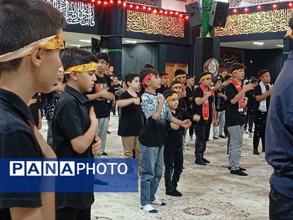 سوگواره «احلی من العسل» در حسینیه اعظم زنجان 