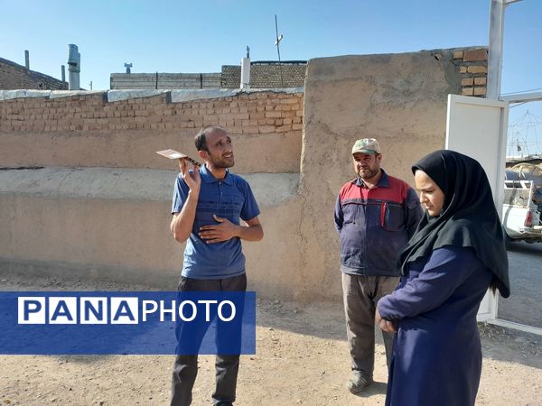 فرآیند چاله‌گیری کوچه دبیرستان مادر مهربان نقاب شهرستان خلیل آباد
