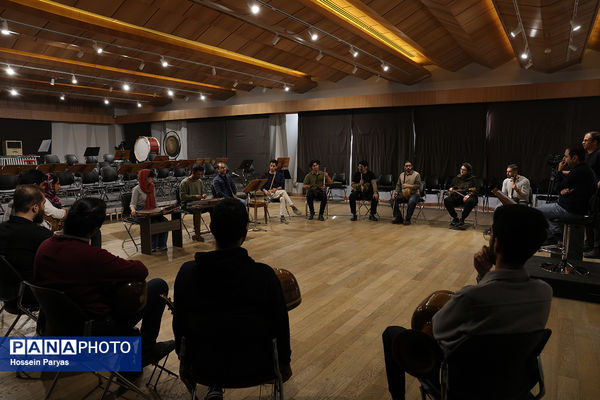 تمرین ارکستر سازهای ایرانی با عنوان «راهی بزن»