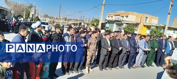 حضور دانش‌آموزان بخش سراب میمه در راهپیمایی۲۲بهمن 
