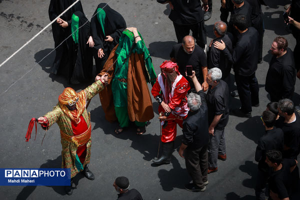خیمه‌سوزان ظهر عاشورا در چهارراه گلوبندک تهران