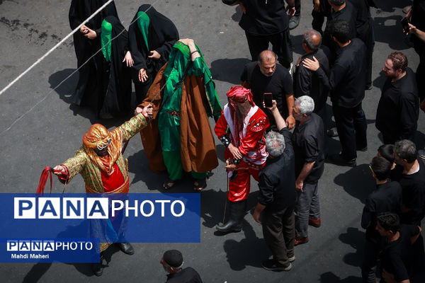 خیمه‌سوزان ظهر عاشورا در چهارراه گلوبندک تهران