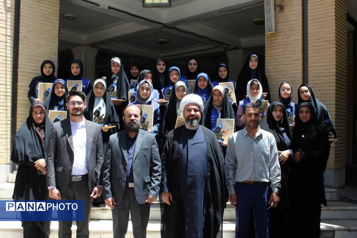 گرامیداشت بیستوسومین سالروز تأسیس خبرگزاری دانشآموزی پانا در استان البرز