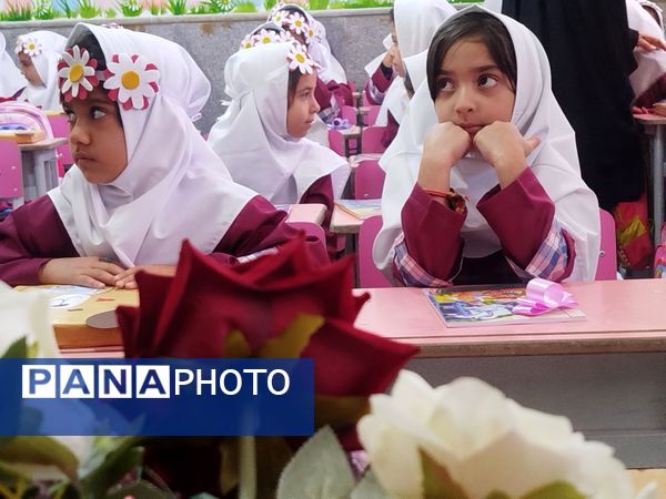 طلوع شکوفه‌های امید در دبستان امین زاده فاروج 