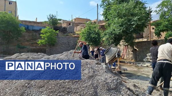 آغاز بتن‌ریزی مدرسه شهید ذوالفقاری در روستای احمد آباد