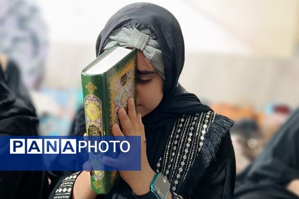 آیین معنوی اعتکاف دانش‌آموزان دختر مسجد سیدالشهدای یاسوج