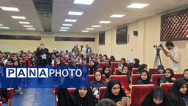 افتتاحیه اردوی ملی دختران خبرنگار سراسر کشور در اردوگاه شهید باهنر تهران
