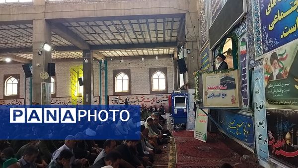 نماز عبادی و سیاسی جمعه همزمان با آغاز هفته نیروی انتظامی در نیشابور
