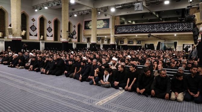 برگزاری مراسم شام غریبان حسینی در حسینیه امام خمینی(ره)