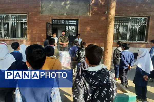 ویژه‌ برنامه‌های عزاداری حضرت زهرا(س) و هفته بسیج در مدرسه باران