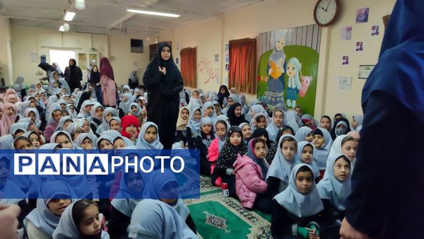 جشن عید مبعث در دبستان شاهد حاج تقی آقا بزرگ مشهد