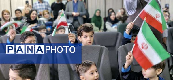 زنگ غنچه‌ها همزمان با سراسر کشور در بندرانزلی