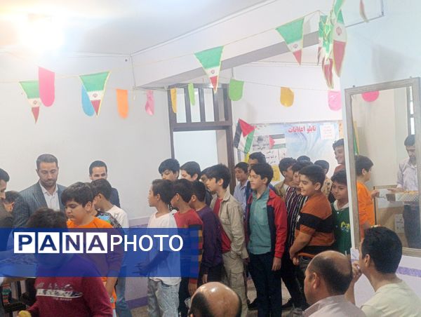 جشن جوانه‌های دبیرستان دوره اول نمونه دولتی پژوهش آشخانه