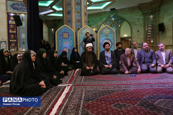 حضور وزیر آموزش و پرورش در جمع دانش‌آموزان معتکف