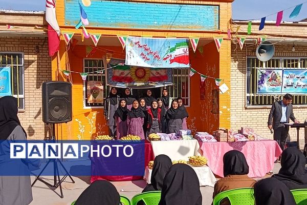 جشن دهه فجر در دبیرستان گلستان آشخانه