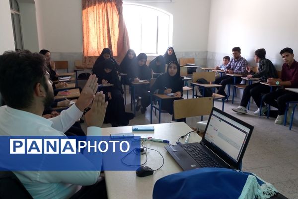 برگزاری اردوی آموزشی خبرنگار دانش‌آموزان منطقه افشار