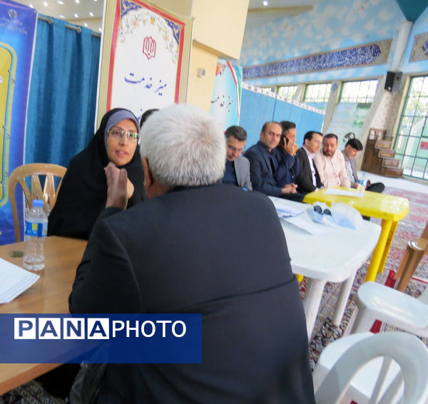 برپایی میز خدمت آموزش و پرورش خراسان شمالی