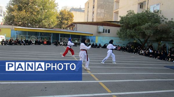 برگزاری المپیاد درون مدرسه‌ای‌شاهد شهید کلانتری ناحیه یک کرج
