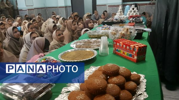 ایستگاه صلواتی دبیرستان حضرت آسیه(س) در ایام فاطمیه