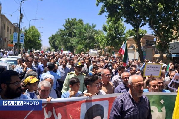 حماسه باشکوه ملت بزرگ ایران در راهپیمایی جمعه خشم و نصر 