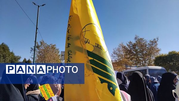 راهپیمایی ۱۳ آبان؛ روز دانش‌آموز 