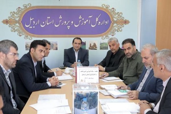 فرزندان شاهد باید در همه عرصه‌ها فعال باشند 