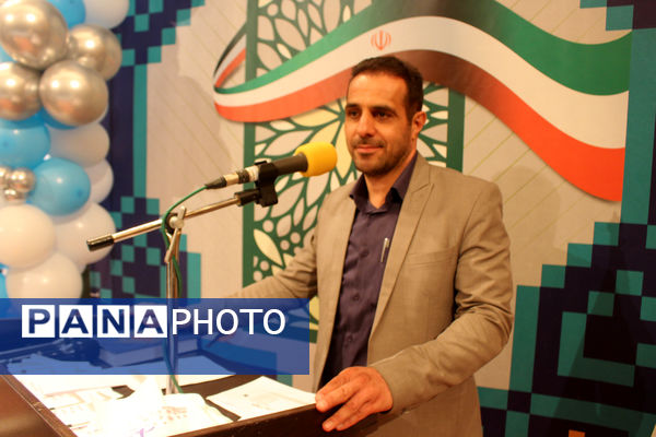 آیین تقدیر از برگزیدگان جشنواره سفیران سلامت استان قم