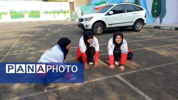 برگزاری مانور زلزله در دبیرستان سردار شهید قاسم سلیمانی 