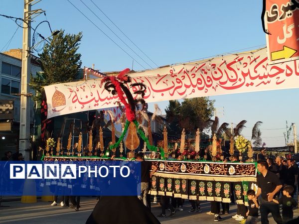 از کوچه تا خیابان، شهر بن غرق در عزای حسین بن علی(ع)