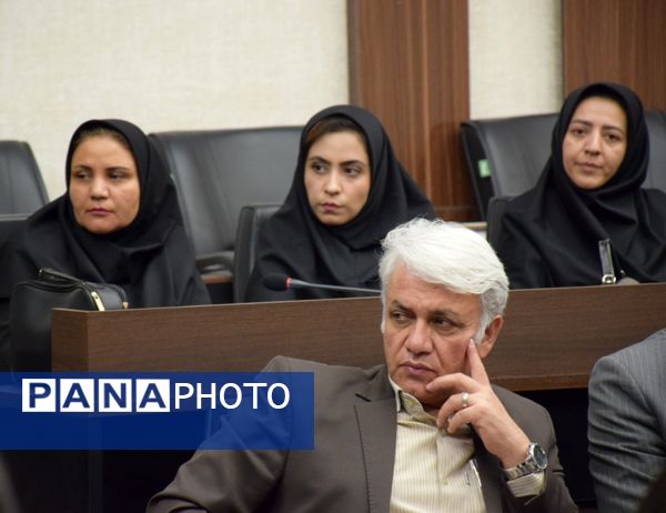 نشست هم‌اندیشی دستگاه‌های اجرایی با محوریت پروژه‌های عمرانی در تربت‌حیدریه