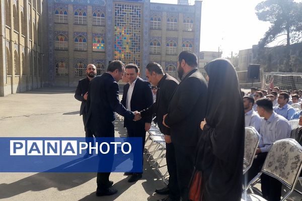 برگزاری افتتاحیه «هفته پدافند غیرعامل » در دبیرستان ماندگار مدرس ناحیه دو شهرری