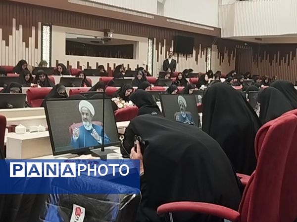 اجلاس نماز ، خانواده و کاهش آسیب های اجتماعی در مشهد