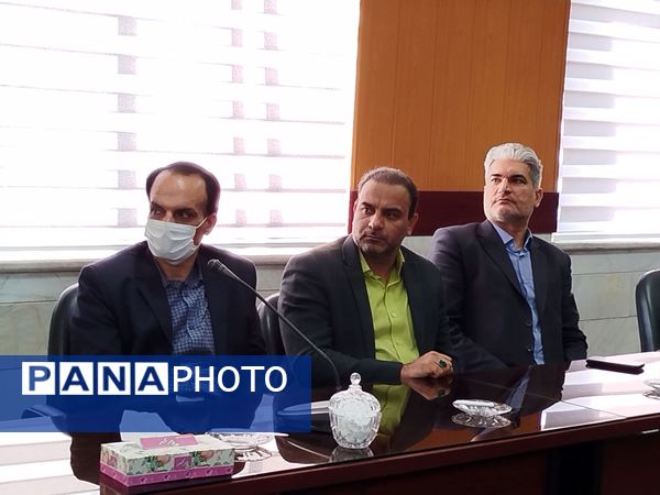 جلسه تودیع و معارفه فرمانده بسیج دانش‌آموزی شهرستان کاشمر 