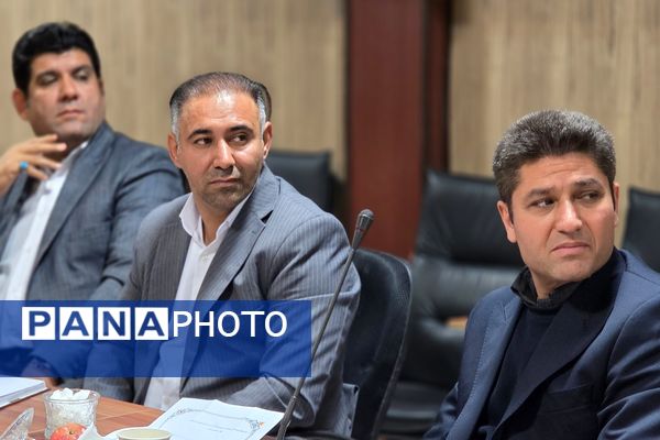 سومین جلسه شورای آموزش و پرورش ناحیه دو بهارستان