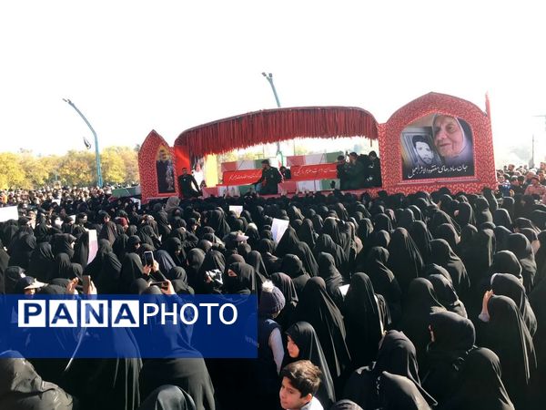 اجتماع بزرگ عزاداران حضرت زهرا(س) همزمان با تشییع شهیدان گمنام دفاع مقدس