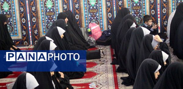 تجمع معنوی مادران و دختران در مصلی رشت