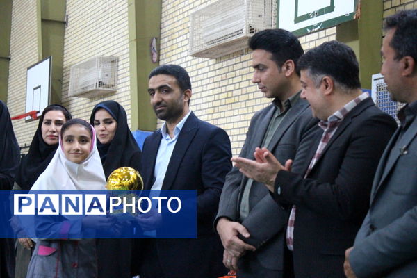 تیم فوتسال دانش‌آموزان دختر شهرستان دشتی قهرمان استان بوشهر