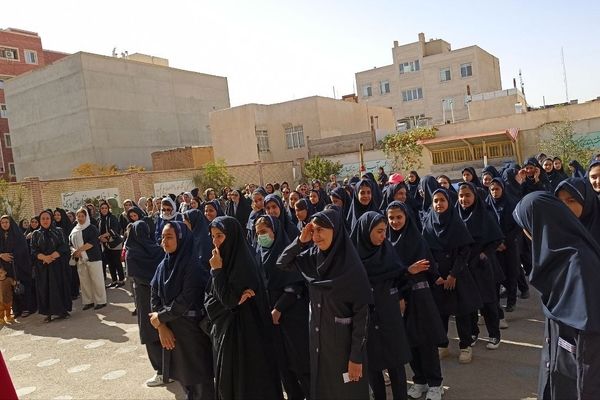 «شکوفه جوانه‌ها»